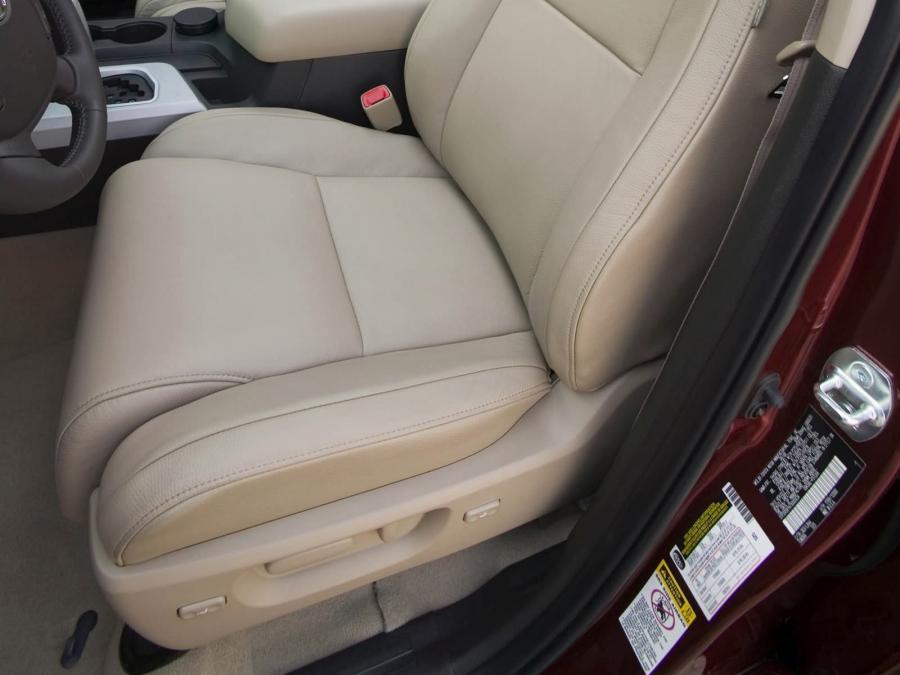  Toyota Tundra CrewMax Limited 2007 года  (фото 8 из 74)